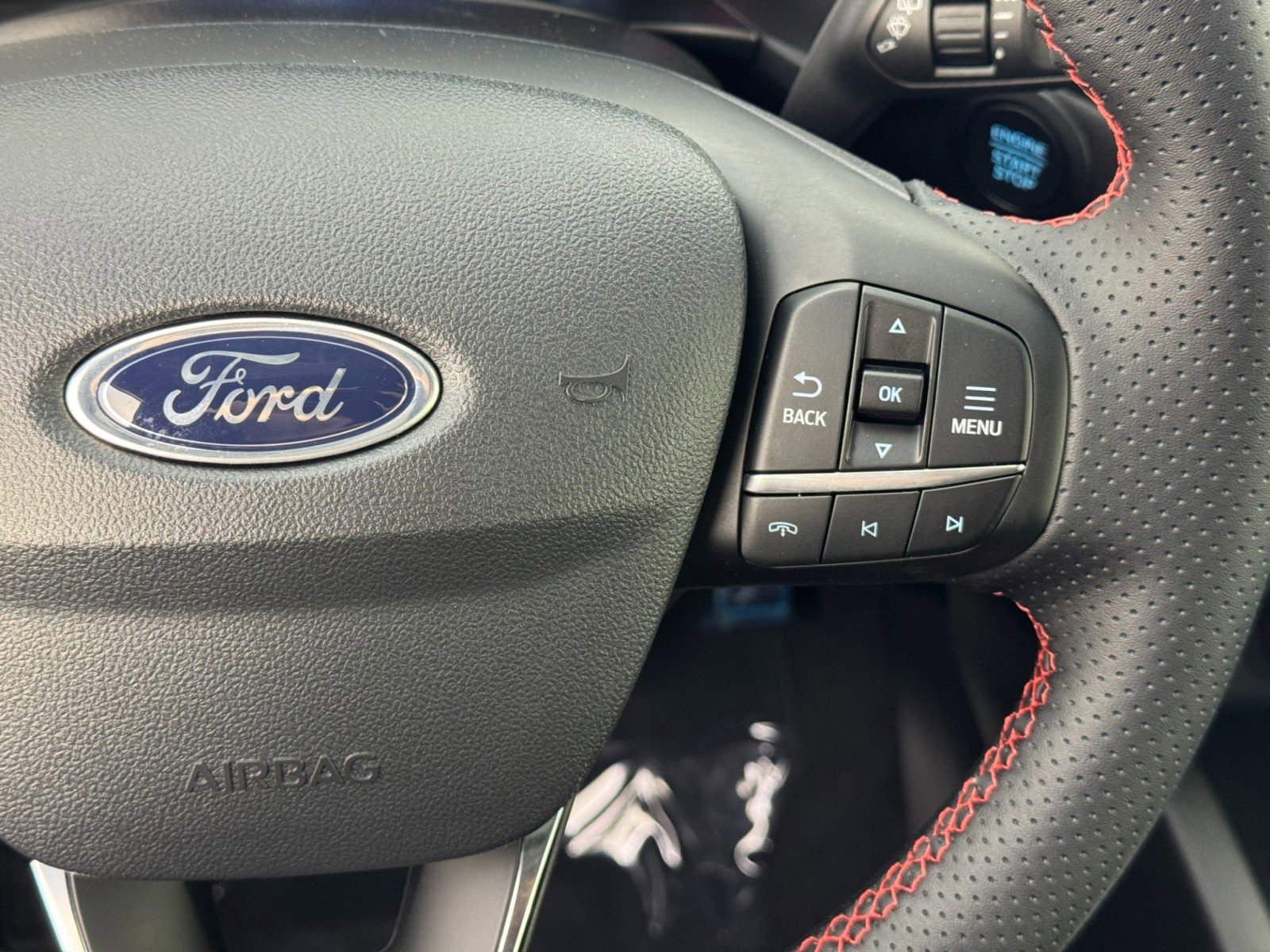 Used 2024 Ford Escape ST-Line Select image 20