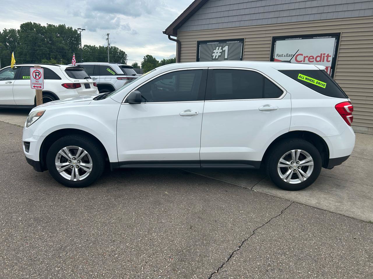 Used 2016 Chevrolet Equinox LS AWD/4WD image 8