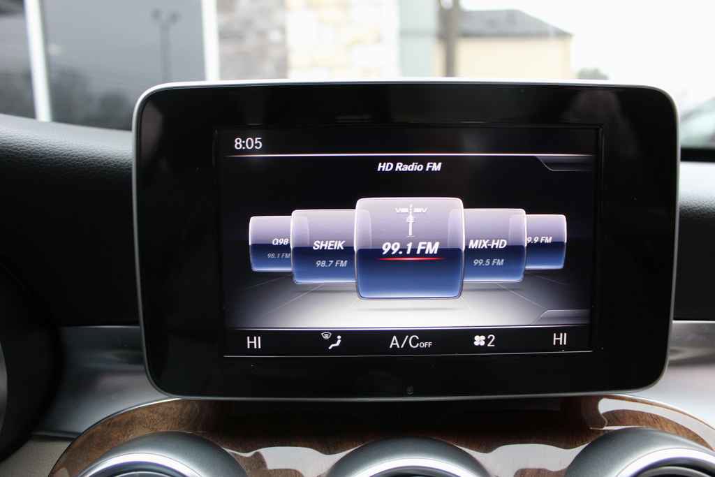 Used 2017 Mercedes-Benz C 300 Sedan image 19