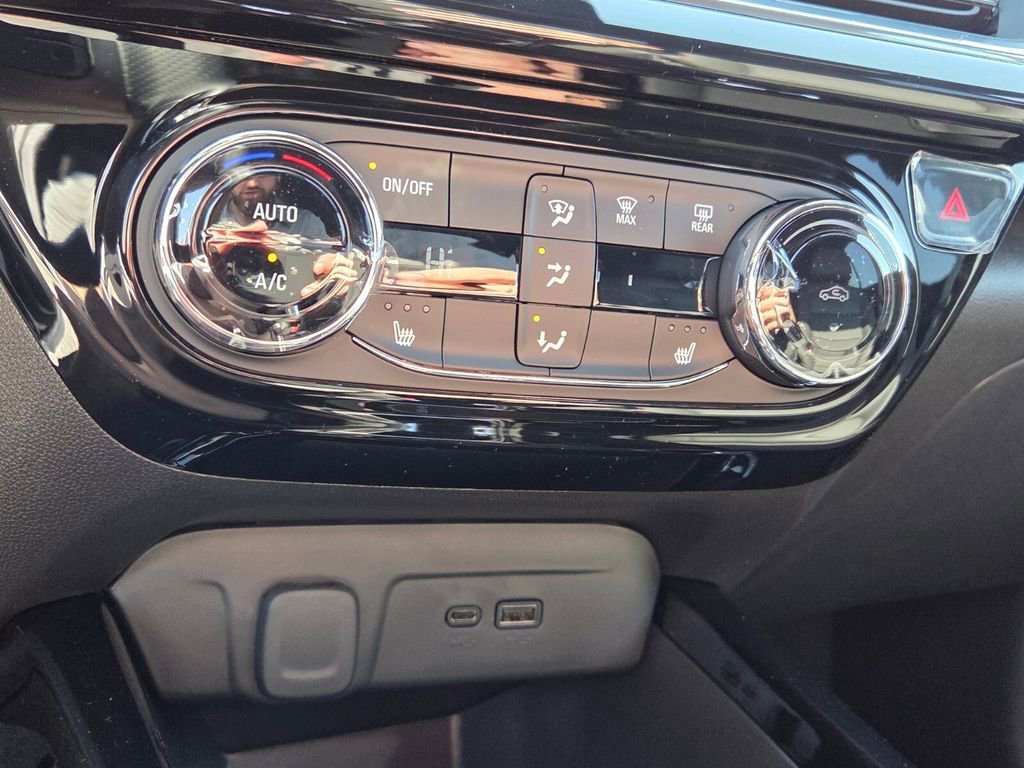 New 2026 Chevrolet Trax RS w/ Driver Confidence Package image 22