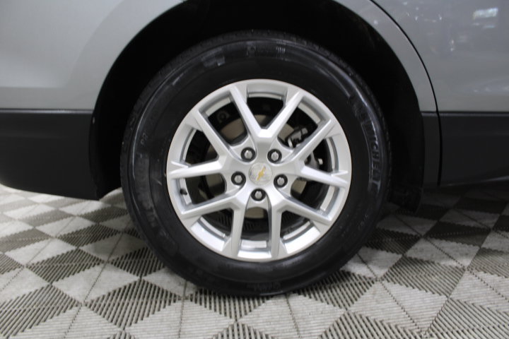 Used 2024 Chevrolet Equinox LT FWD image 45