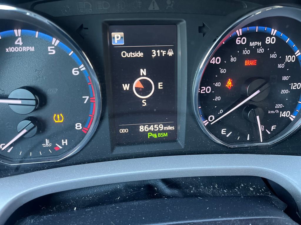 Used 2016 Toyota RAV4 Limited image 30