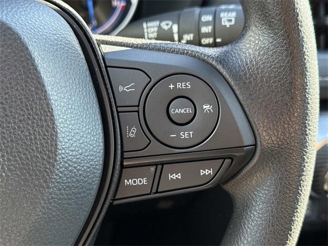 Used 2025 Toyota RAV4 XLE image 23