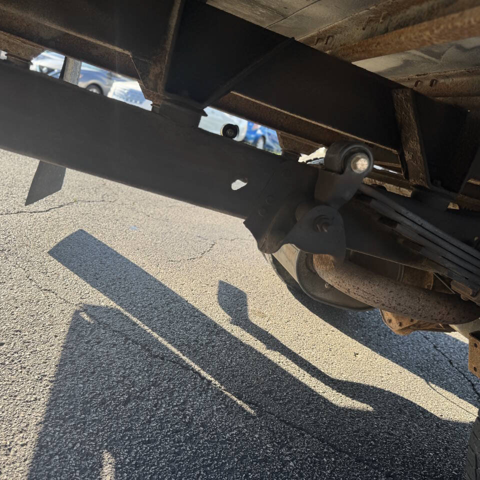 Used 2010 Chevrolet Express 3500 RWD image 22