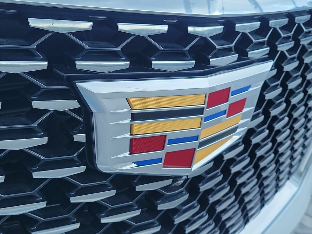 Used 2024 Cadillac Escalade Luxury RWD image 9