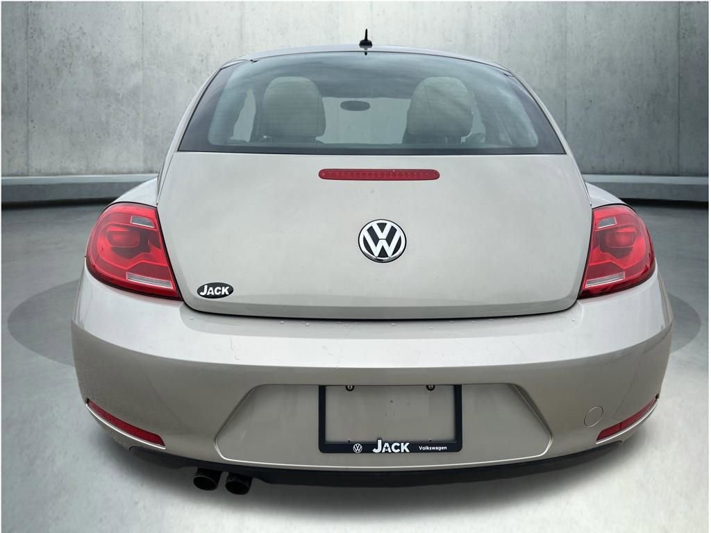 Used 2013 Volkswagen Beetle 2.5 image 5