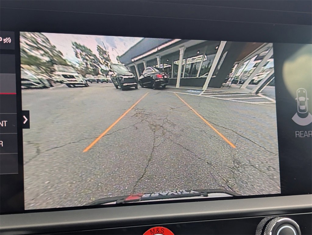 Used 2023 Porsche Macan Turbo image 15