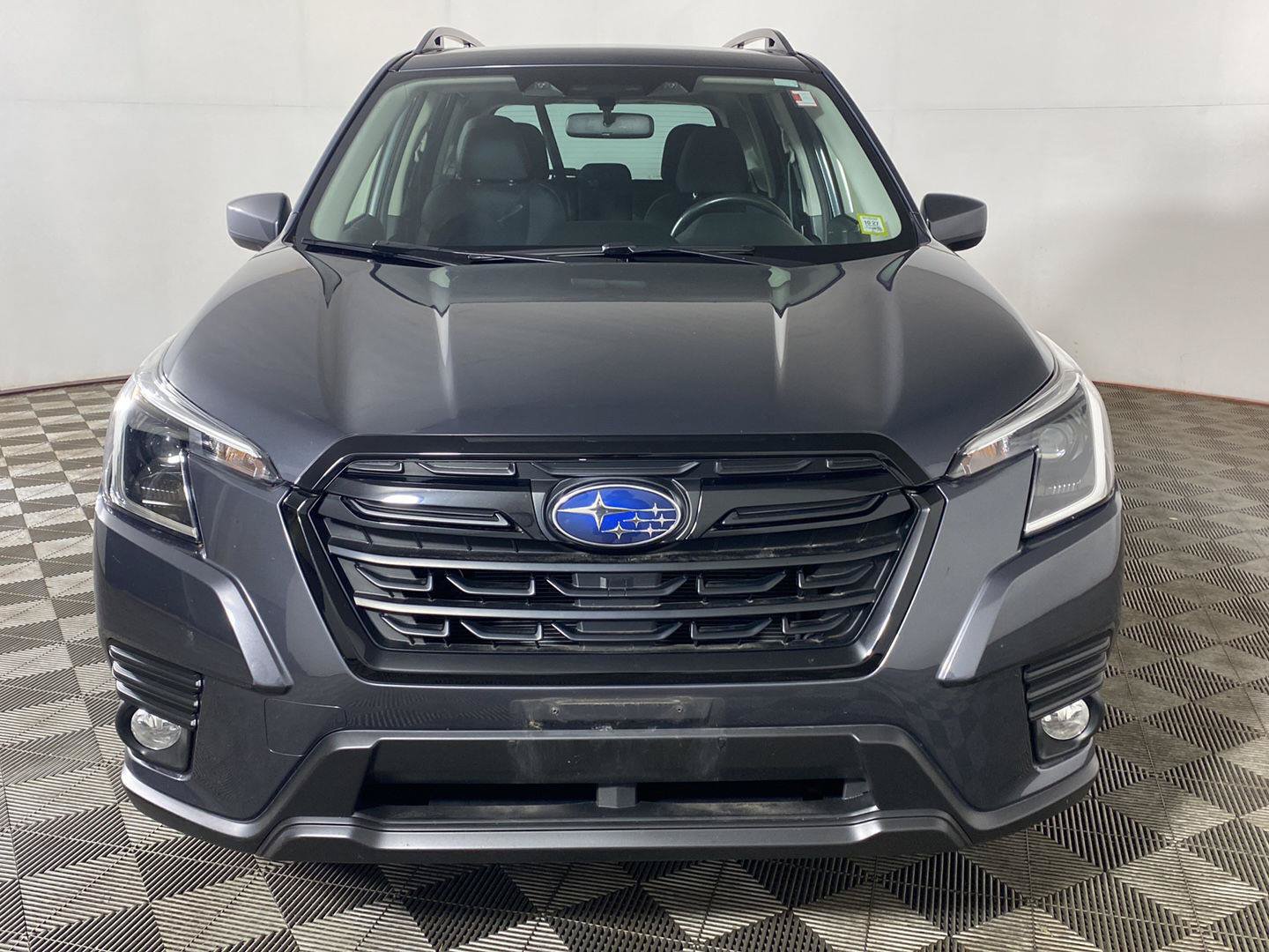 Used 2023 Subaru Forester Premium AWD/4WD image 11