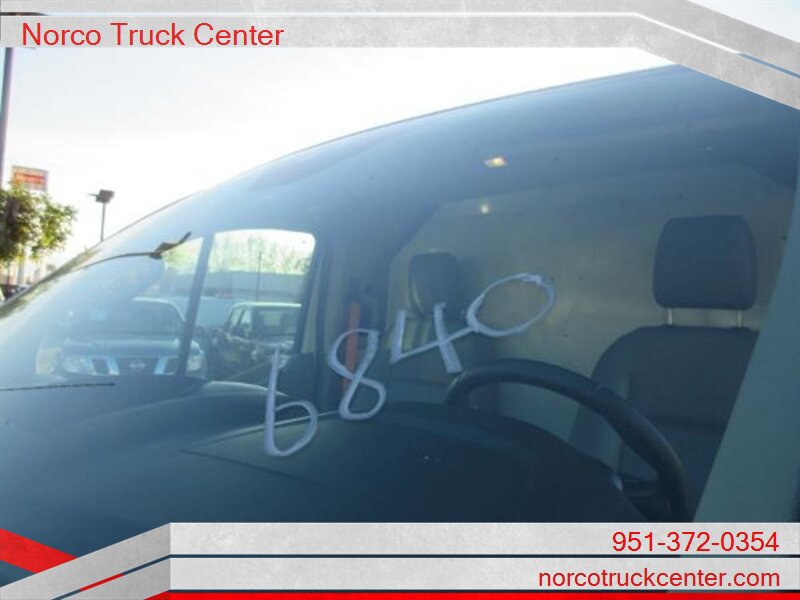Used 2017 Ford Transit 150 130 Low Roof RWD image 17