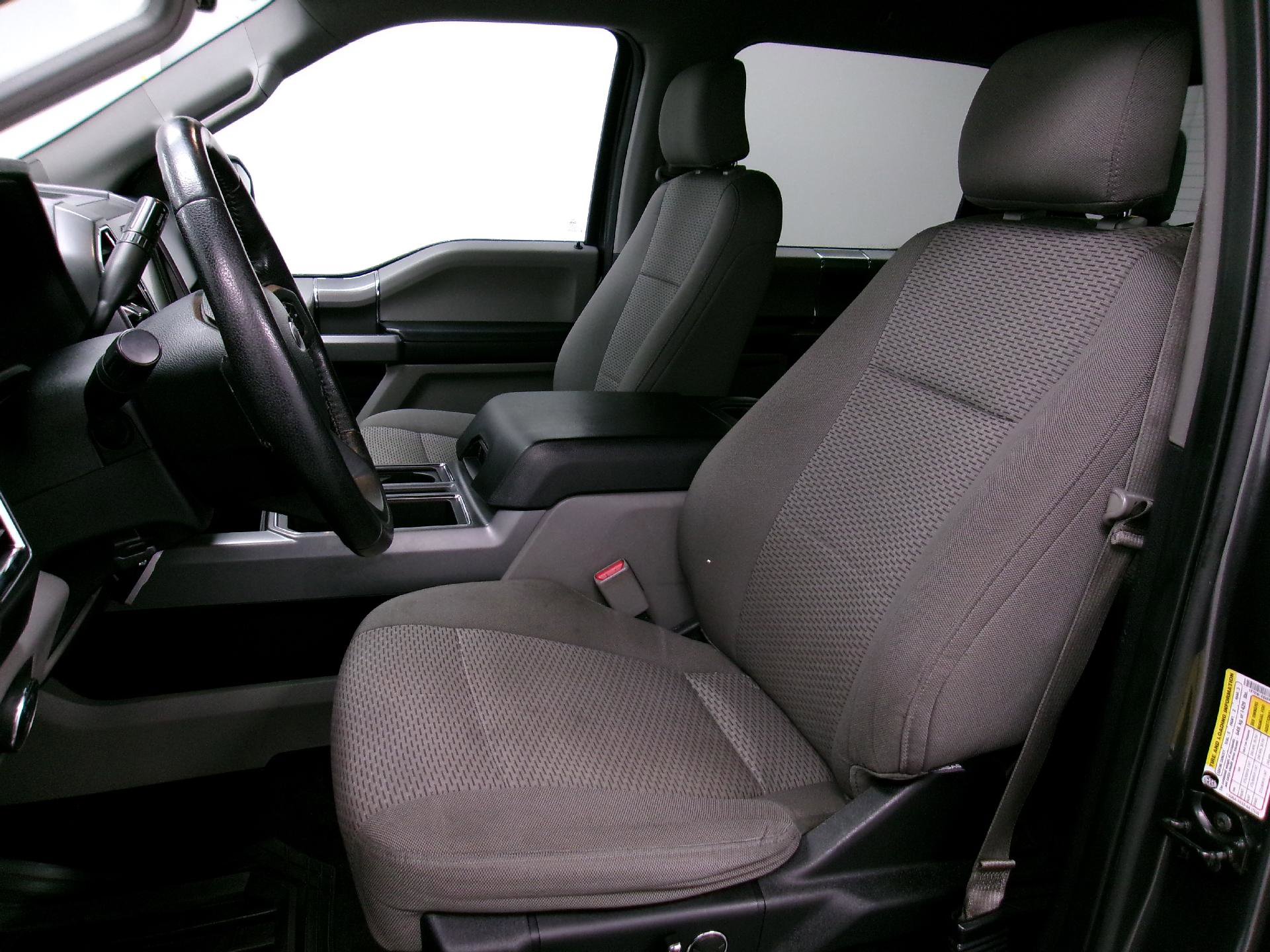 Used 2015 Ford F150 XLT w/ Equipment Group 302A Luxury image 7