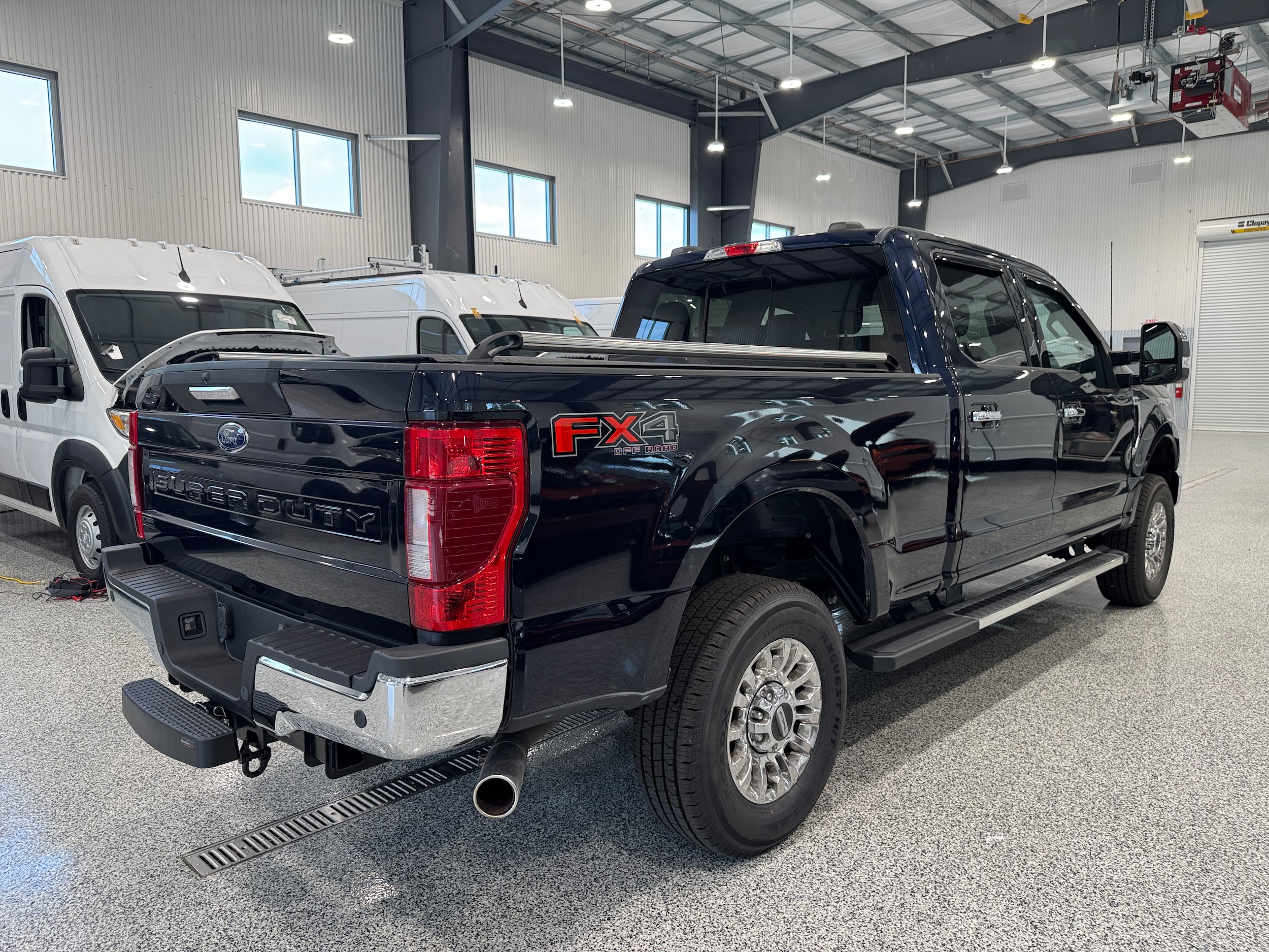 Used 2022 Ford F350 XLT w/ XLT Premium Package AWD/4WD image 5