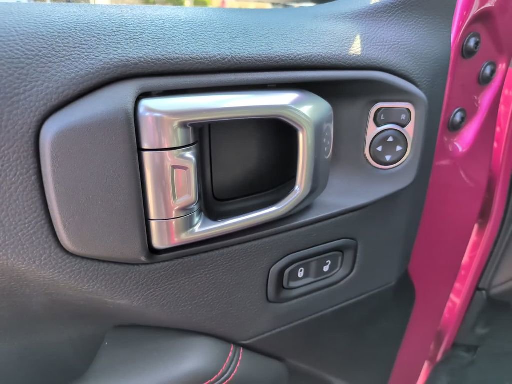 Used 2024 Jeep Wrangler Unlimited Rubicon w/ Dual Top Group image 24