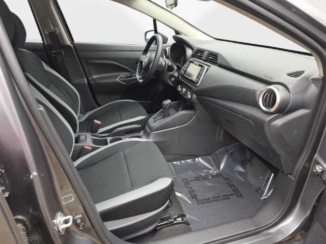 Used 2025 Nissan Versa S w/ Trunk Package FWD image 37