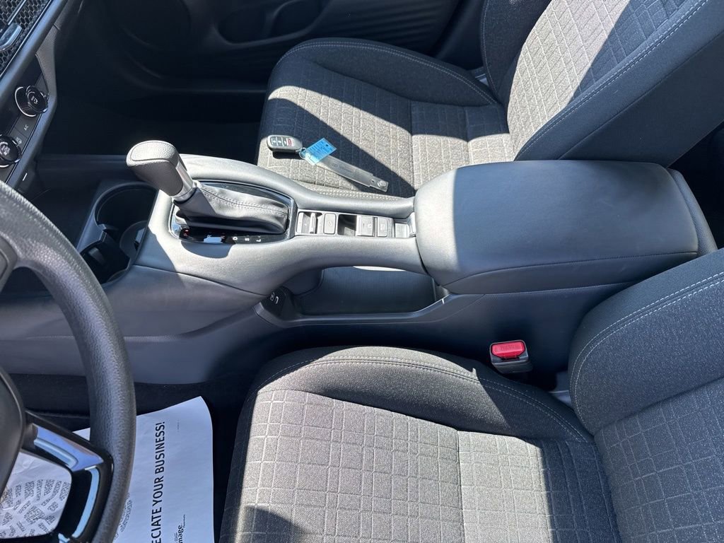 Used 2025 Honda HR-V LX image 25