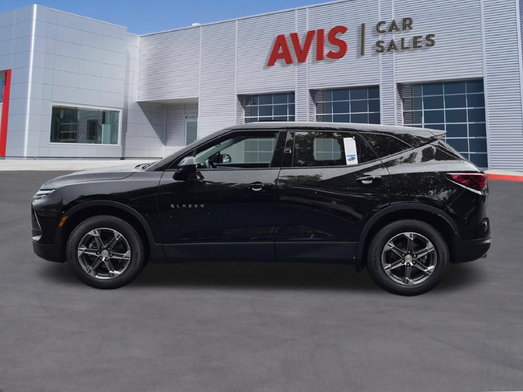 Used 2025 Chevrolet Blazer LT AWD/4WD image 10