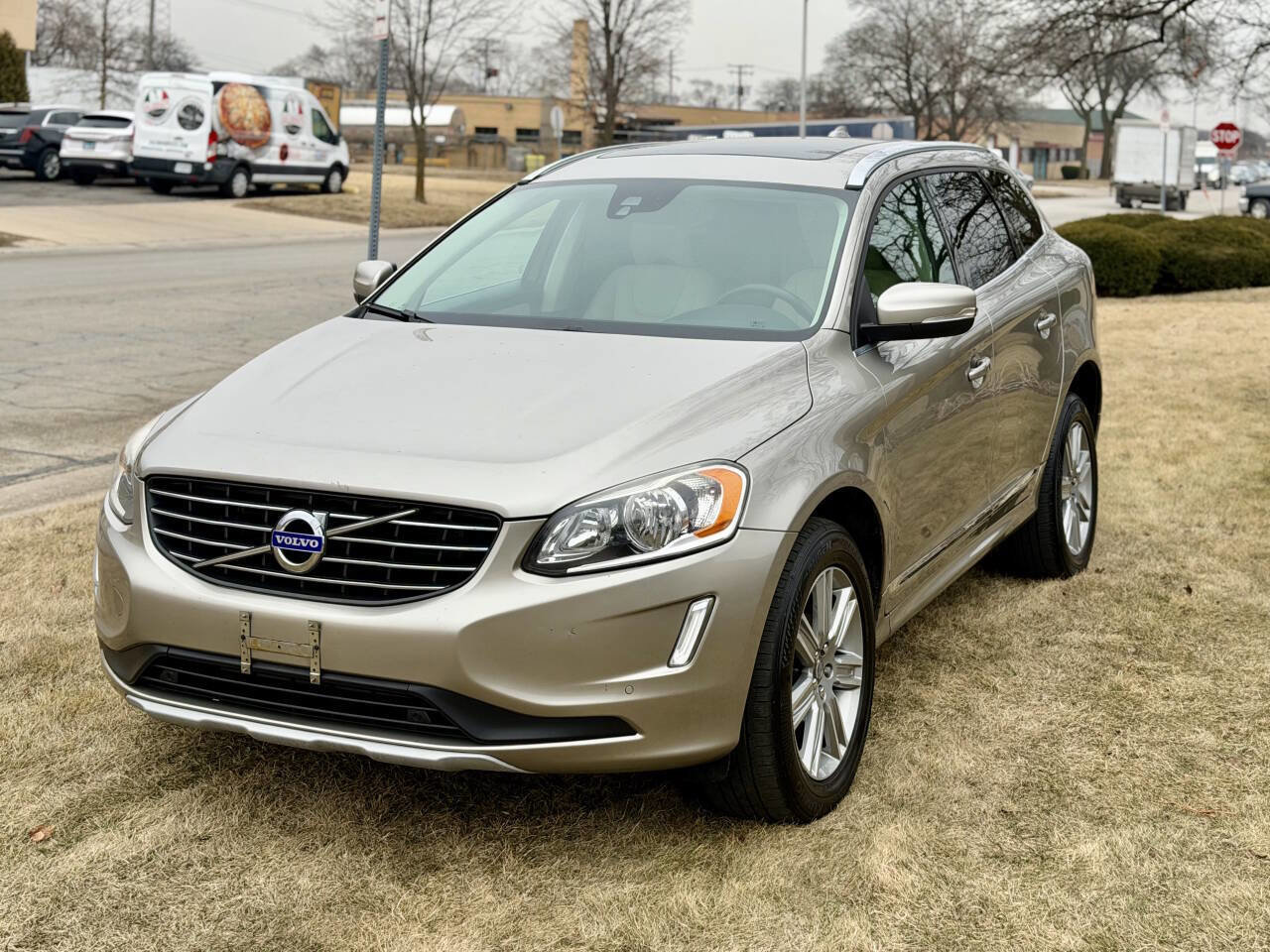 Used 2016 Volvo XC60 T6 AWD/4WD image 3