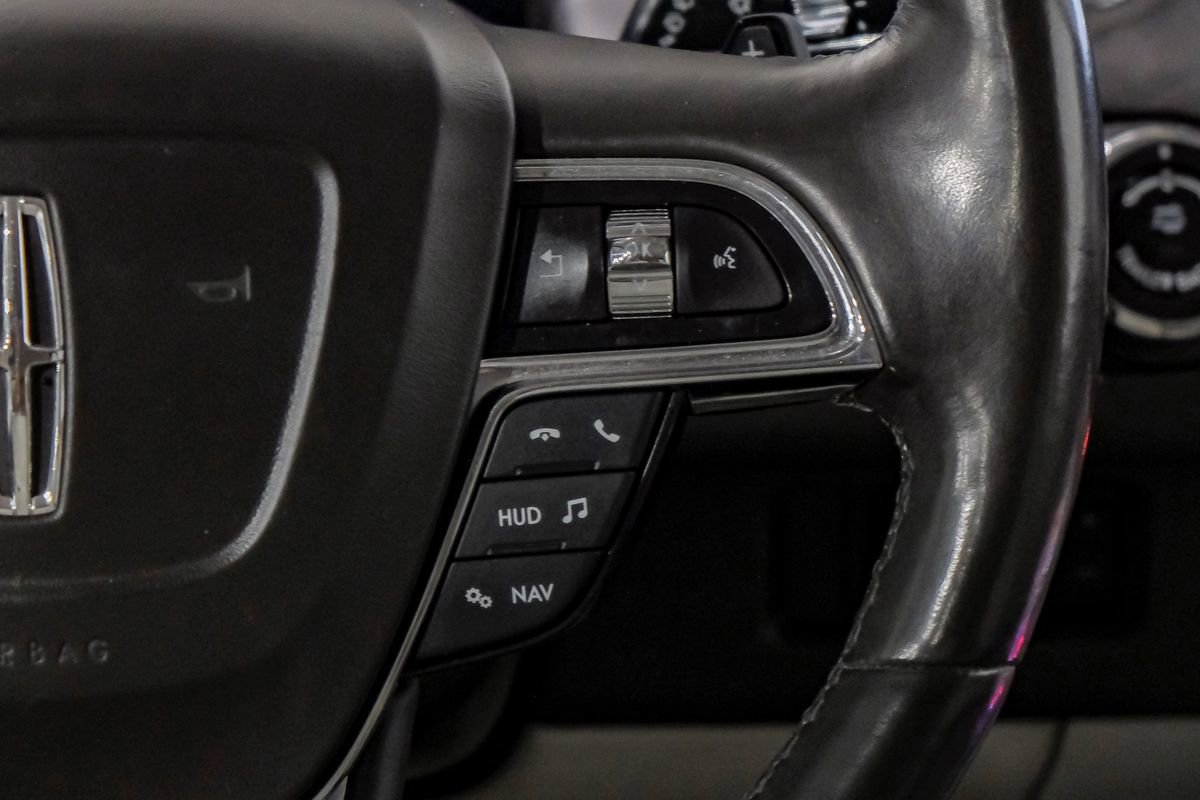 Used 2021 Lincoln Navigator L Black Label w/ Cargo Convenience Package image 17