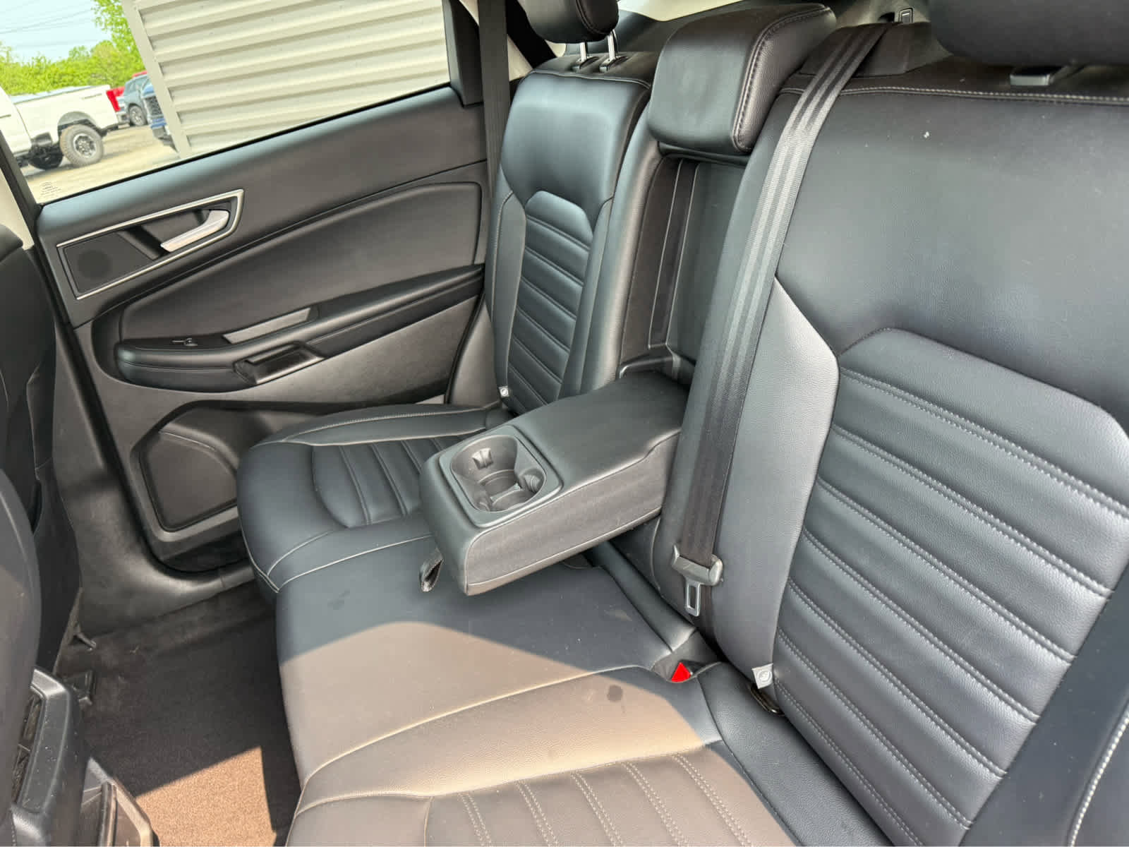 Used 2022 Ford Edge SEL image 17