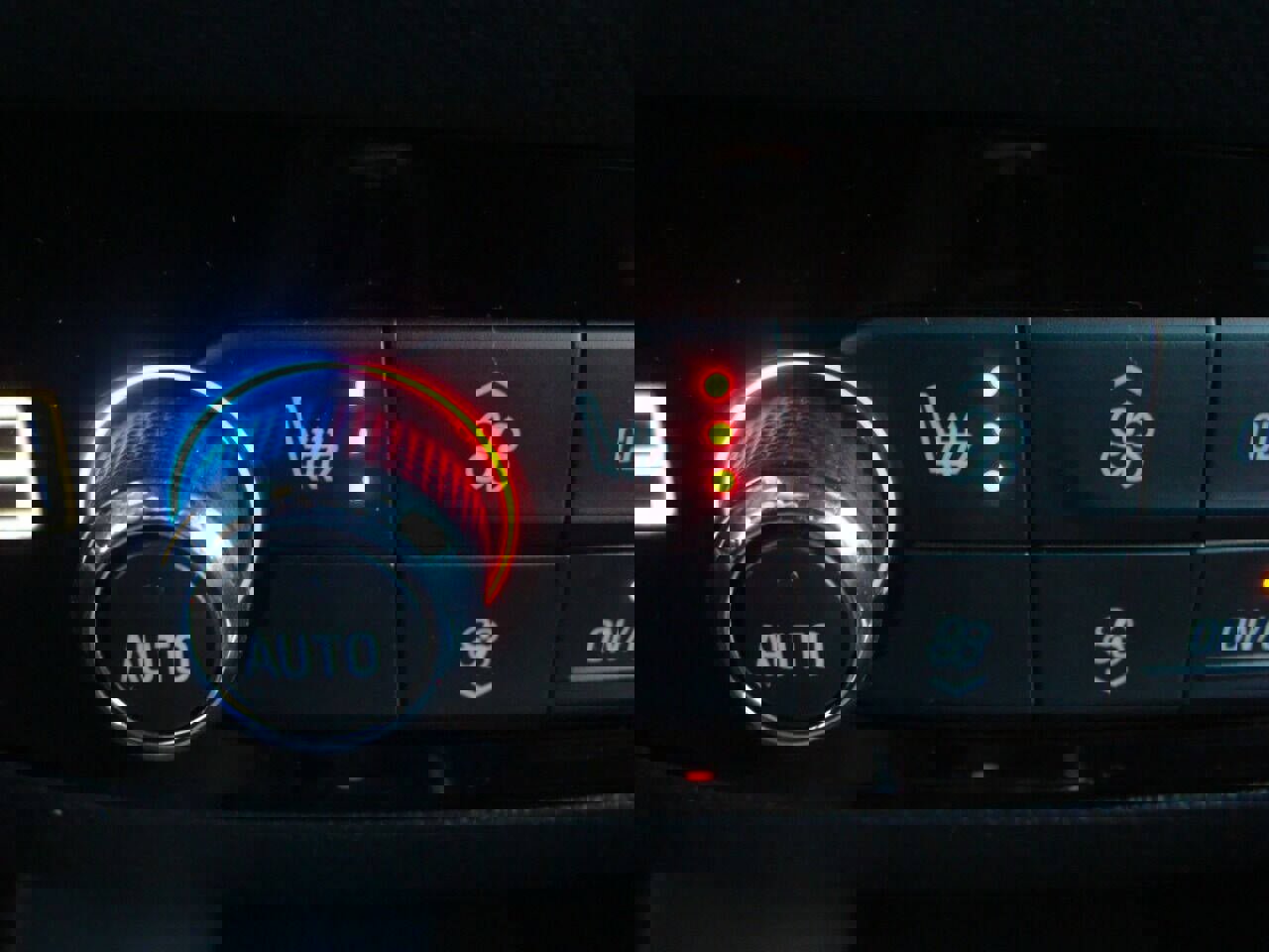 Used 2023 Buick Enclave Essence w/ Experience Buick Package image 8