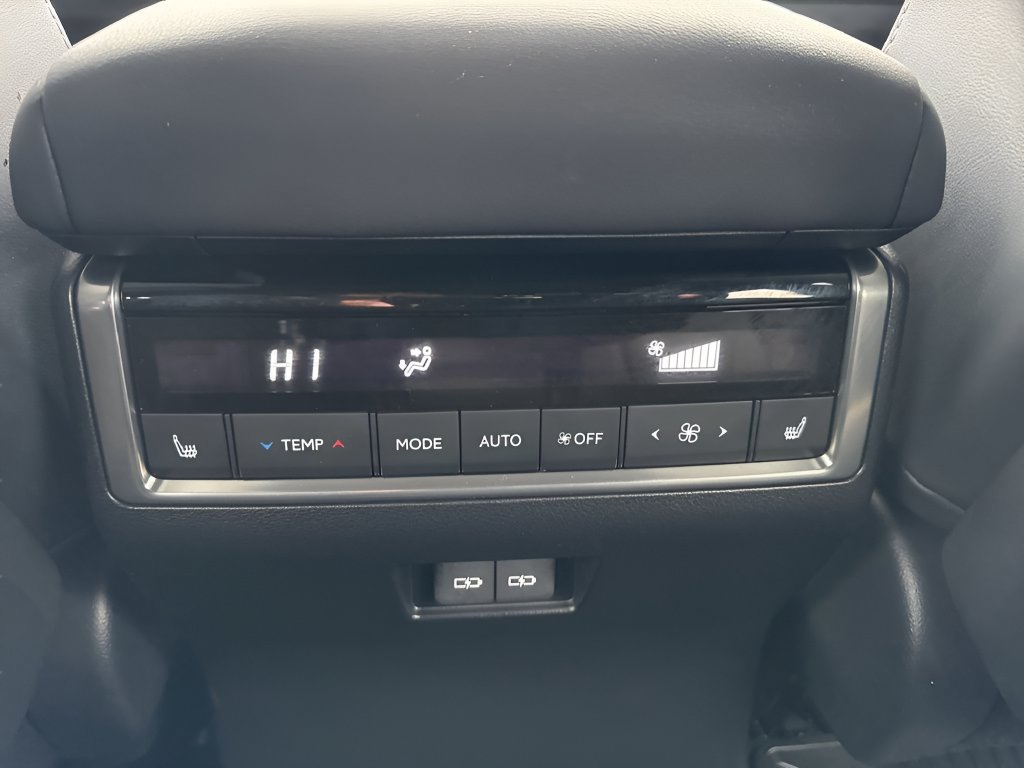 Used 2024 Lexus GX 550 w/ Cold Area Package AWD/4WD image 14