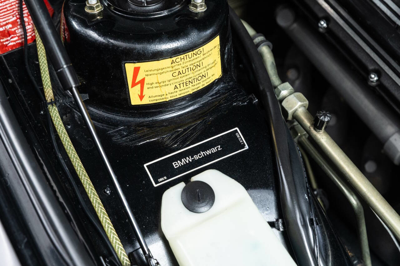 Used 1988 BMW M5 image 78