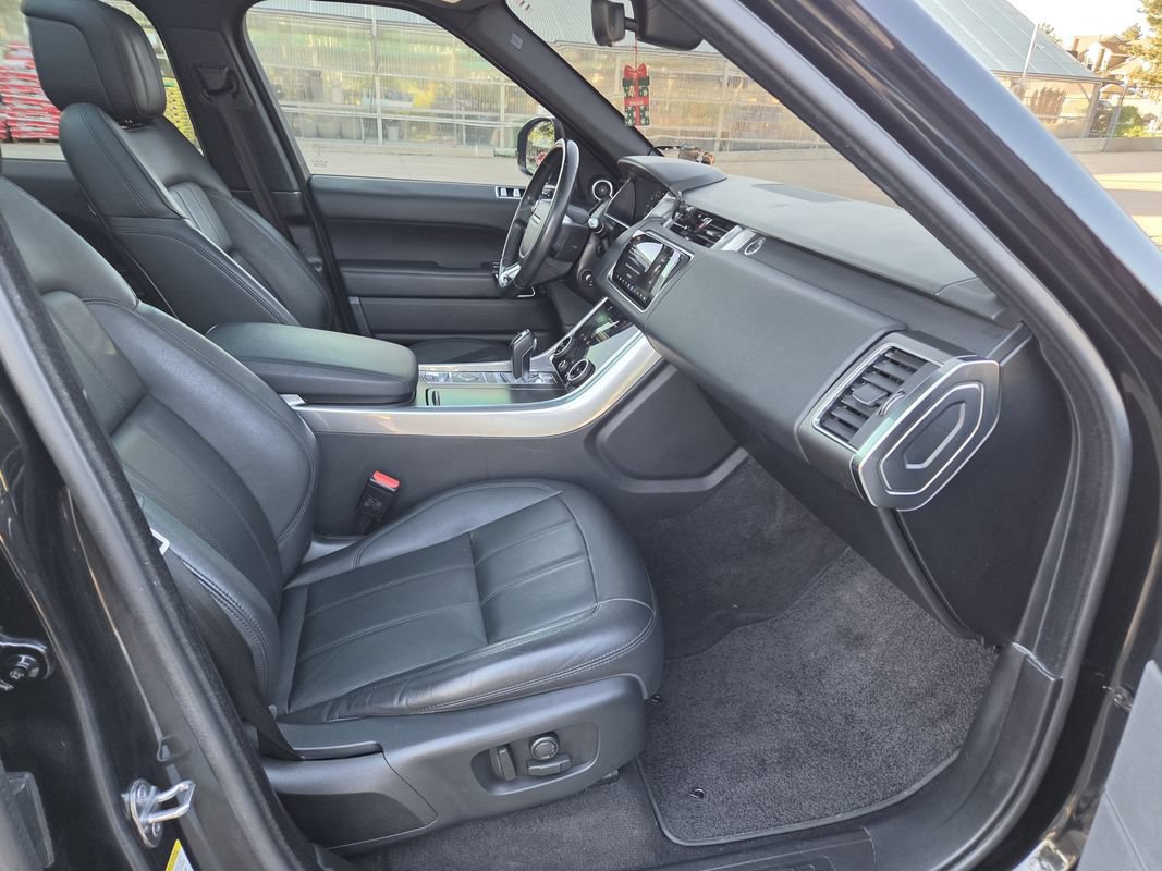 Used 2020 Land Rover Range Rover Sport SE AWD/4WD image 11