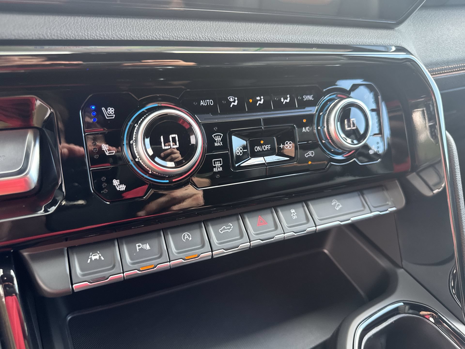 New 2026 GMC Sierra 1500 AT4 w/ AT4 Premium Package AWD/4WD image 17