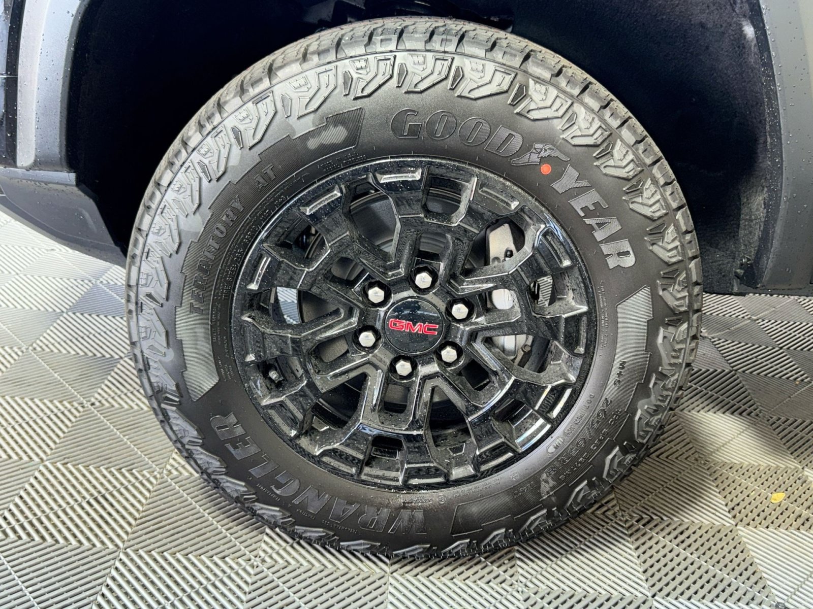 New 2026 GMC Canyon Elevation w/ Convenience Package AWD/4WD image 12