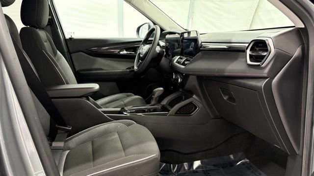 Used 2025 Chevrolet TrailBlazer LT image 20