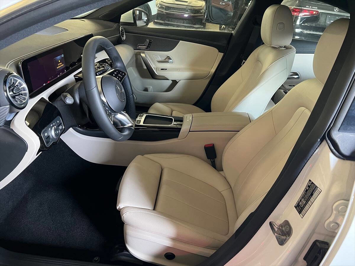 Used 2024 Mercedes-Benz E 350 4MATIC Sedan image 8