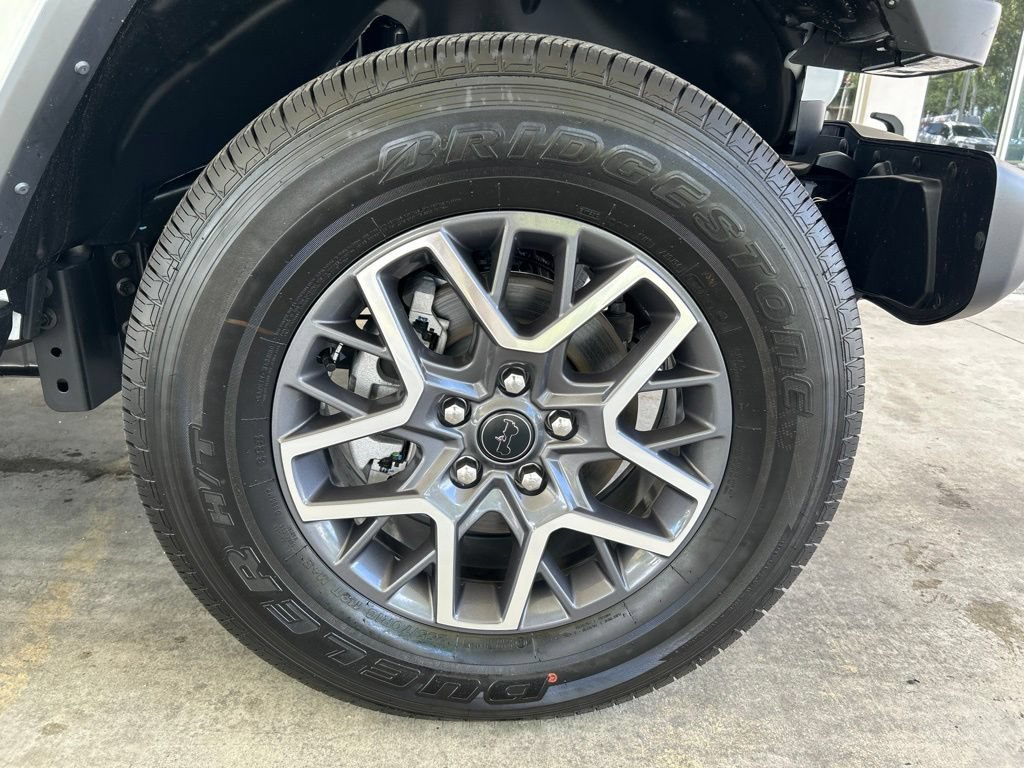 Used 2025 Jeep Wrangler Unlimited Sahara AWD/4WD image 22