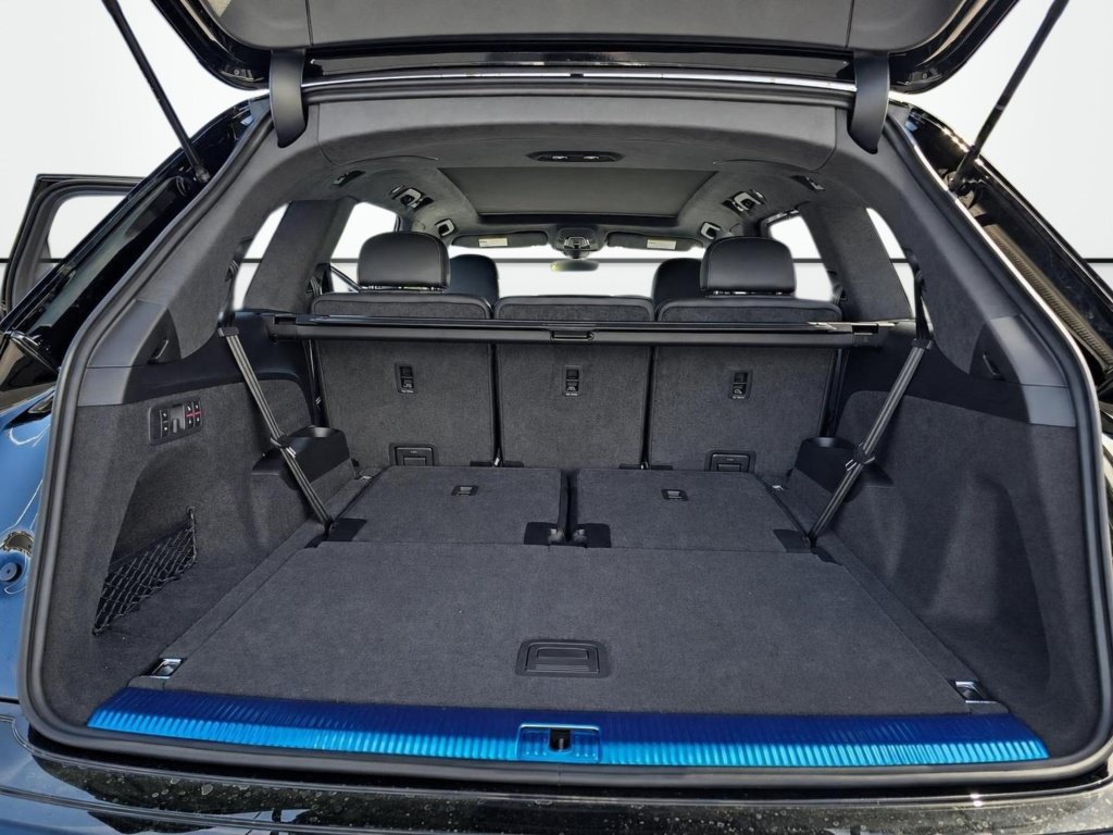 New 2026 Audi Q7 3.0T Prestige AWD/4WD image 12