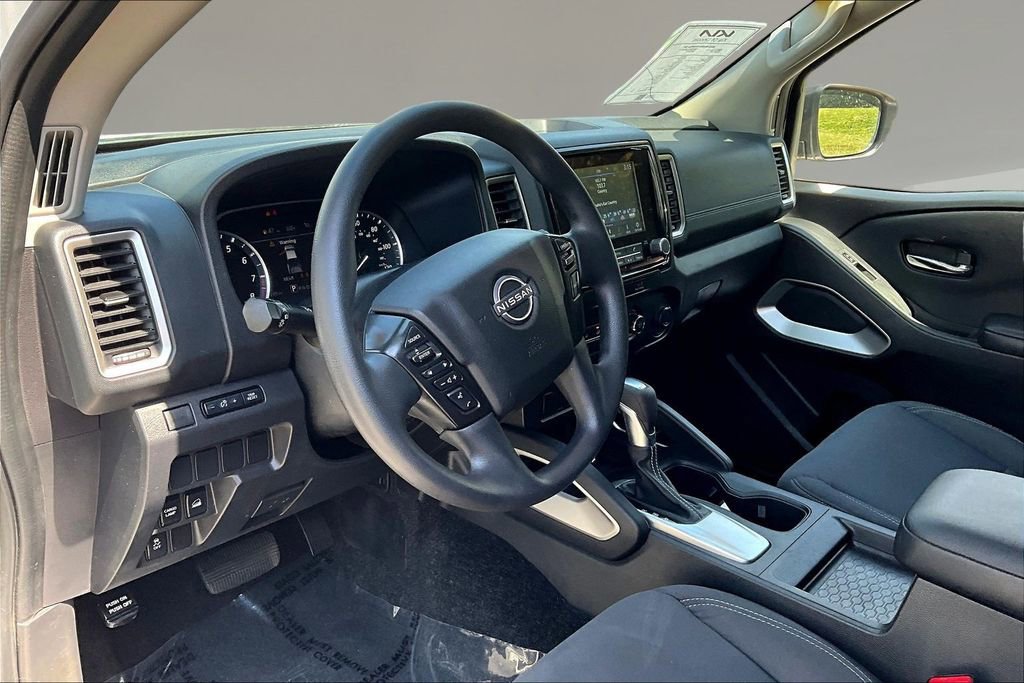 Used 2023 Nissan Frontier SV w/ Tow Package AWD/4WD image 16