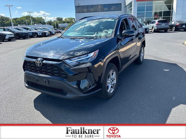 Used 2025 Toyota RAV4 XLE AWD/4WD image 20