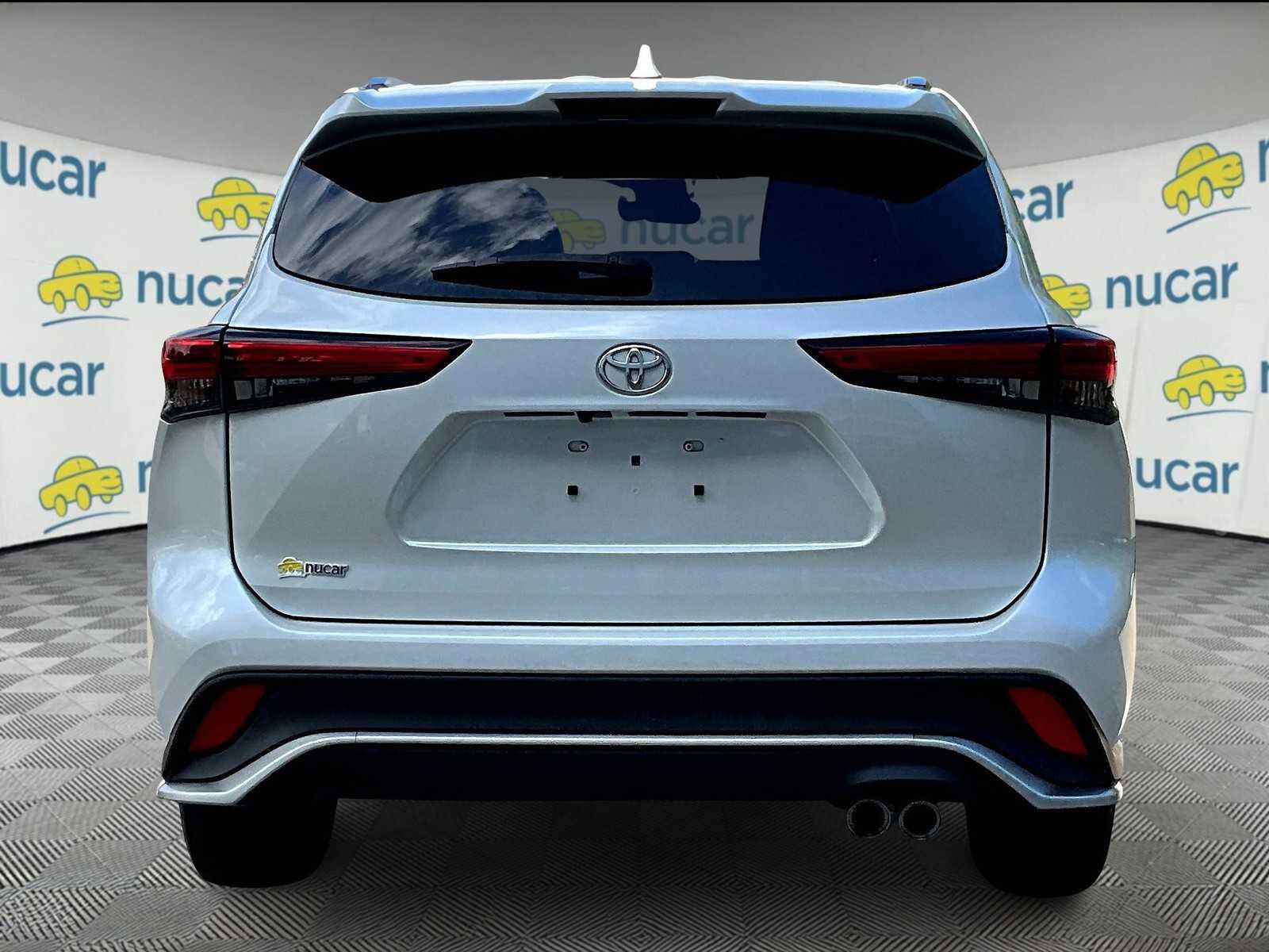 Used 2022 Toyota Highlander XSE image 5