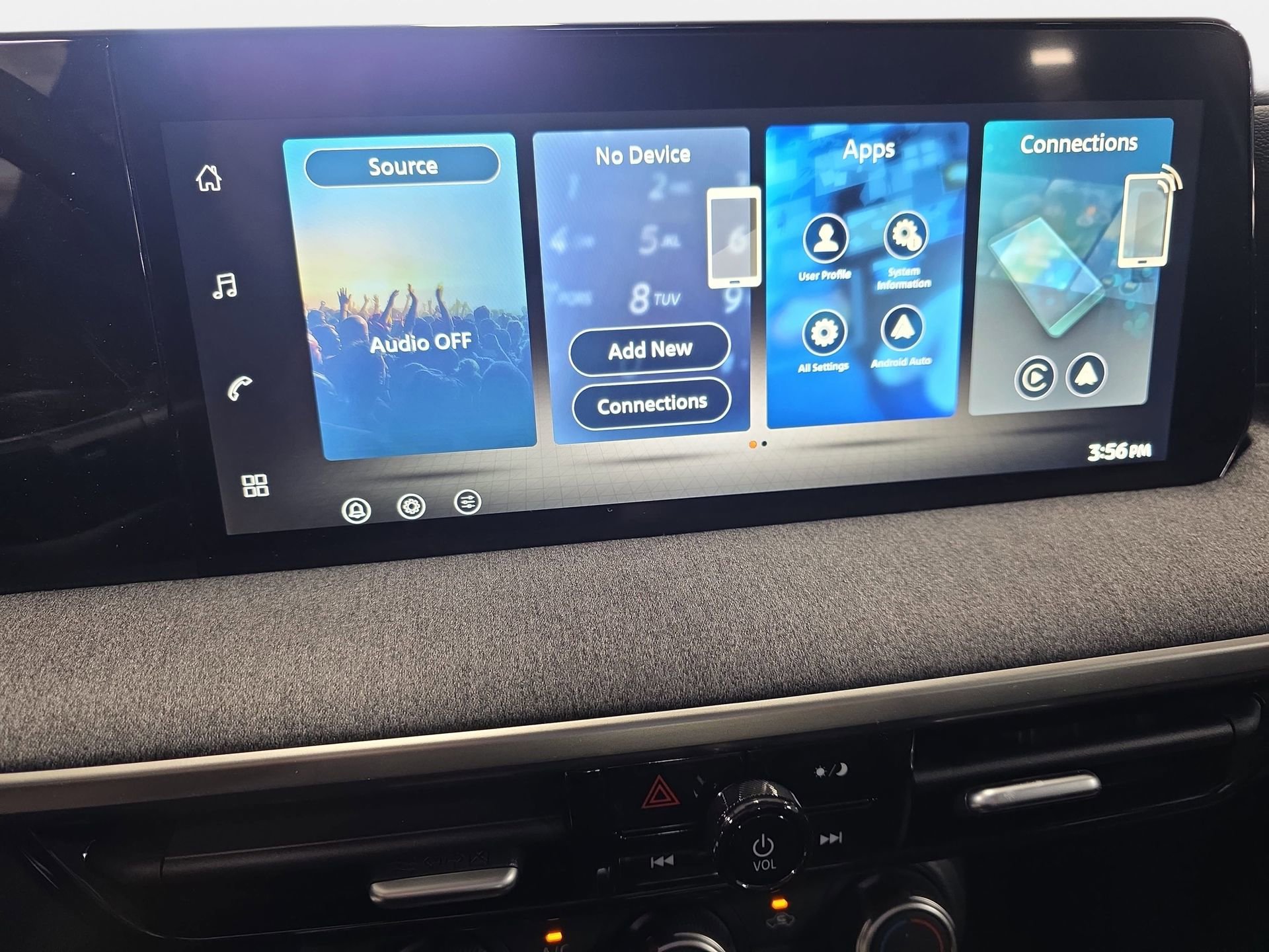 New 2026 Nissan Kicks S FWD image 20