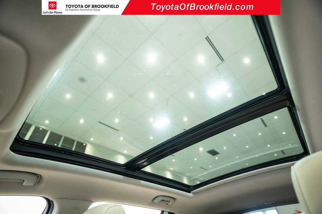 Used 2020 Buick Envision Essence image 32