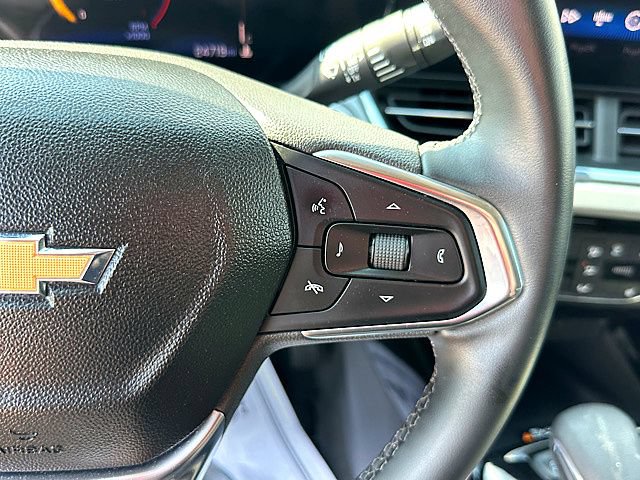 Used 2024 Chevrolet Trax LT w/ Sunroof Package FWD image 26
