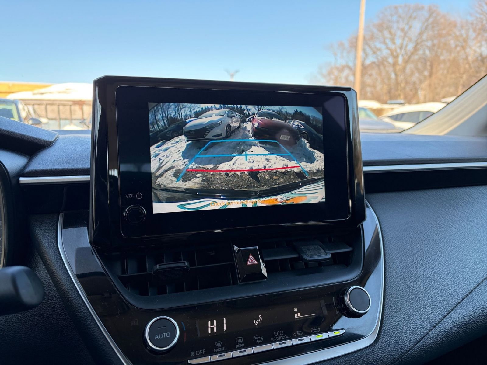 Used 2025 Toyota Corolla LE image 22