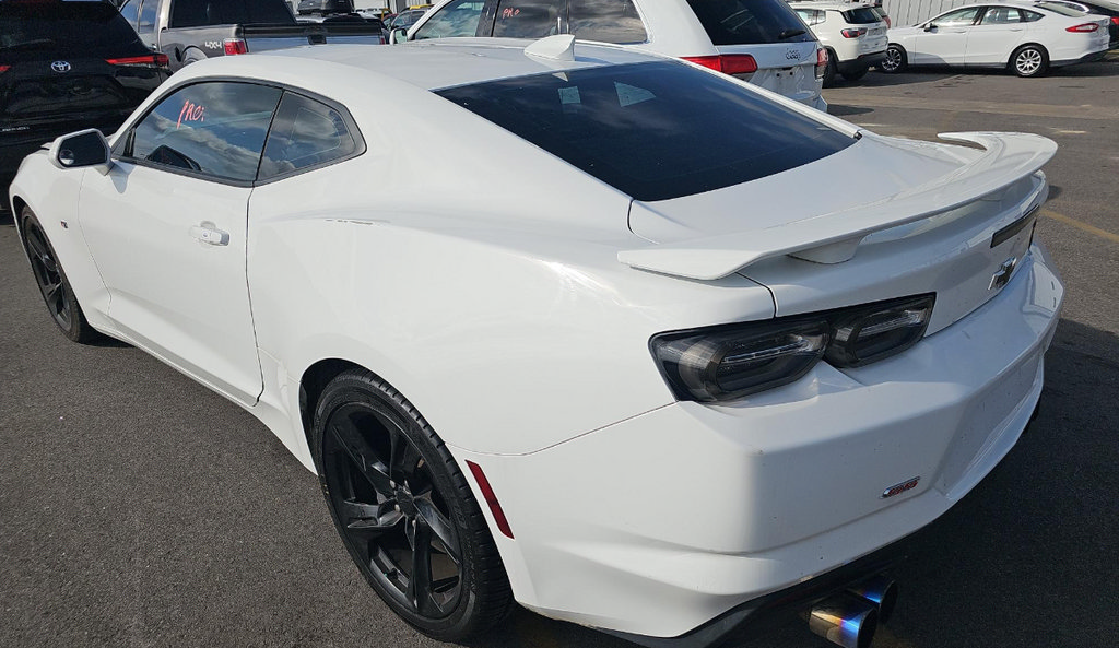 Used 2019 Chevrolet Camaro SS RWD image 7