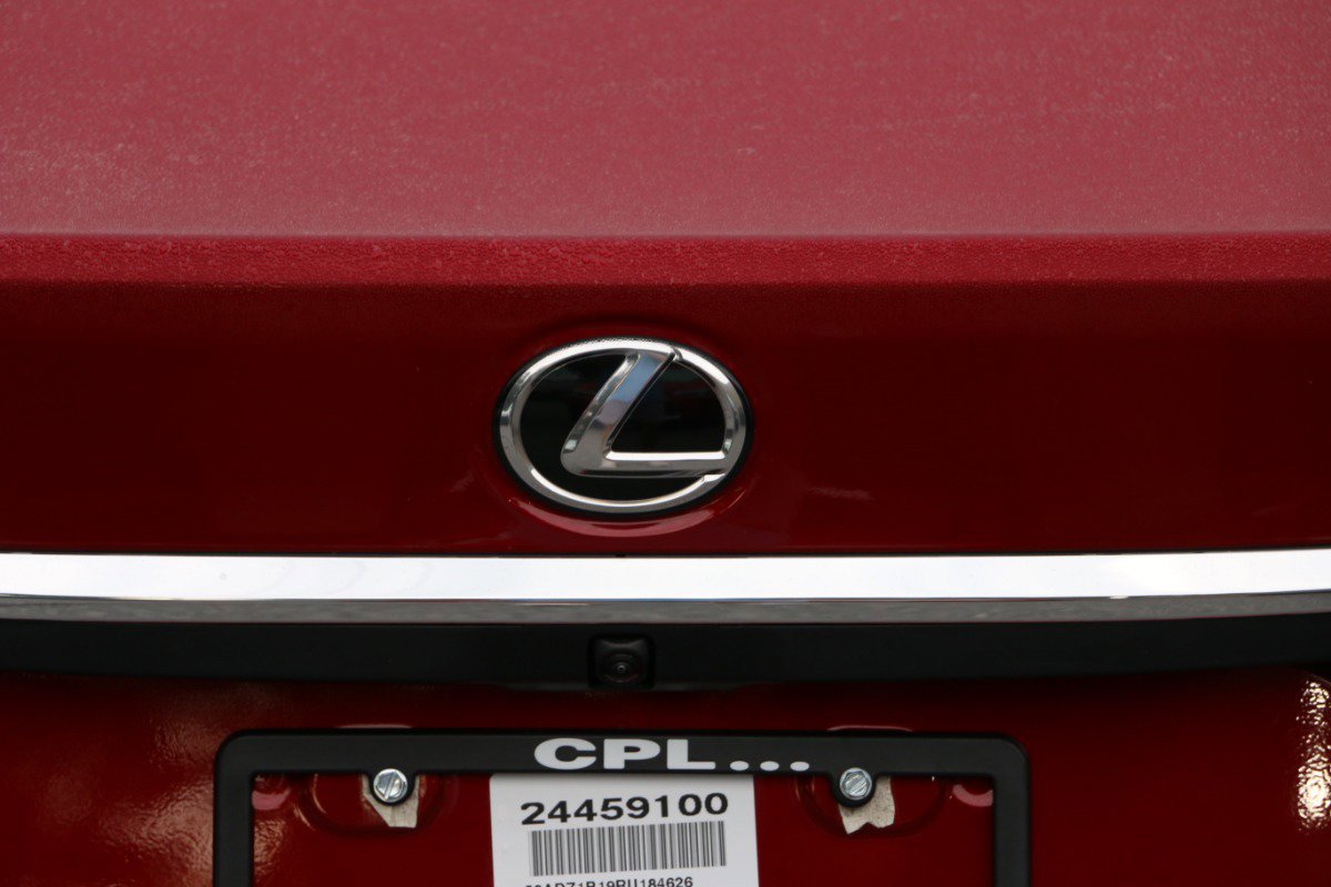 Used 2024 Lexus ES 350 w/ Premium Package image 5