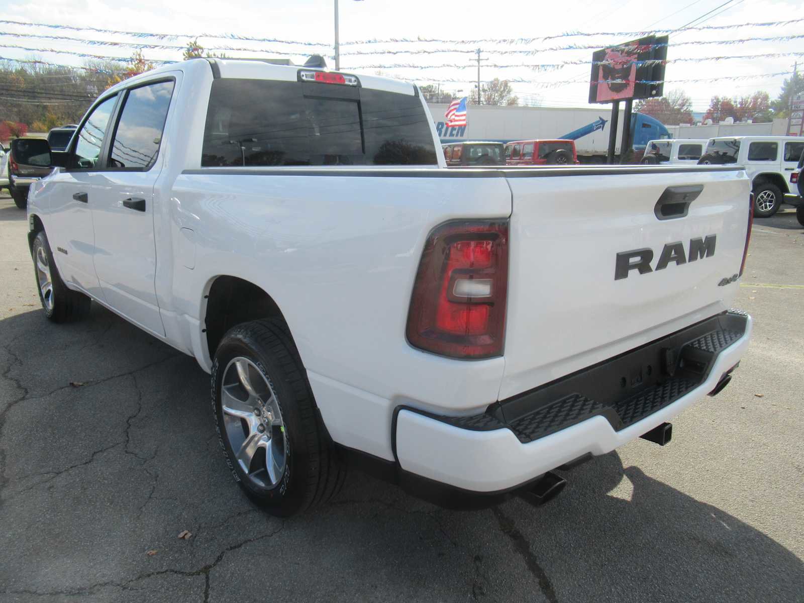 New 2026 RAM 1500 Express image 4