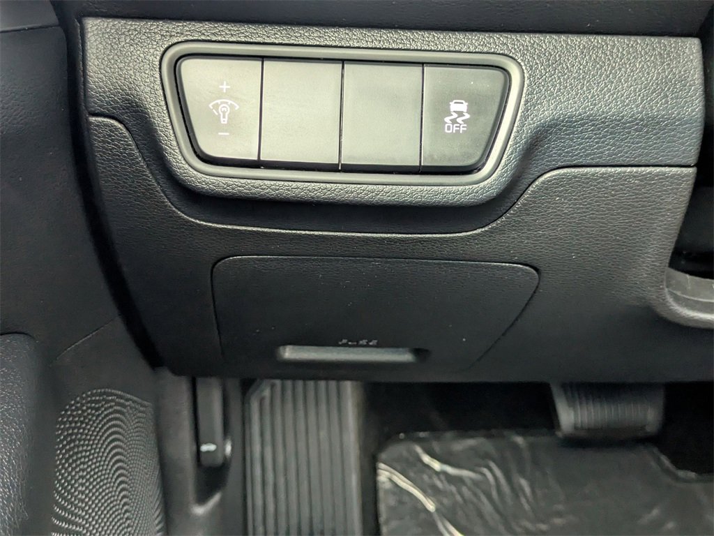 Used 2022 Kia Forte LXS image 20