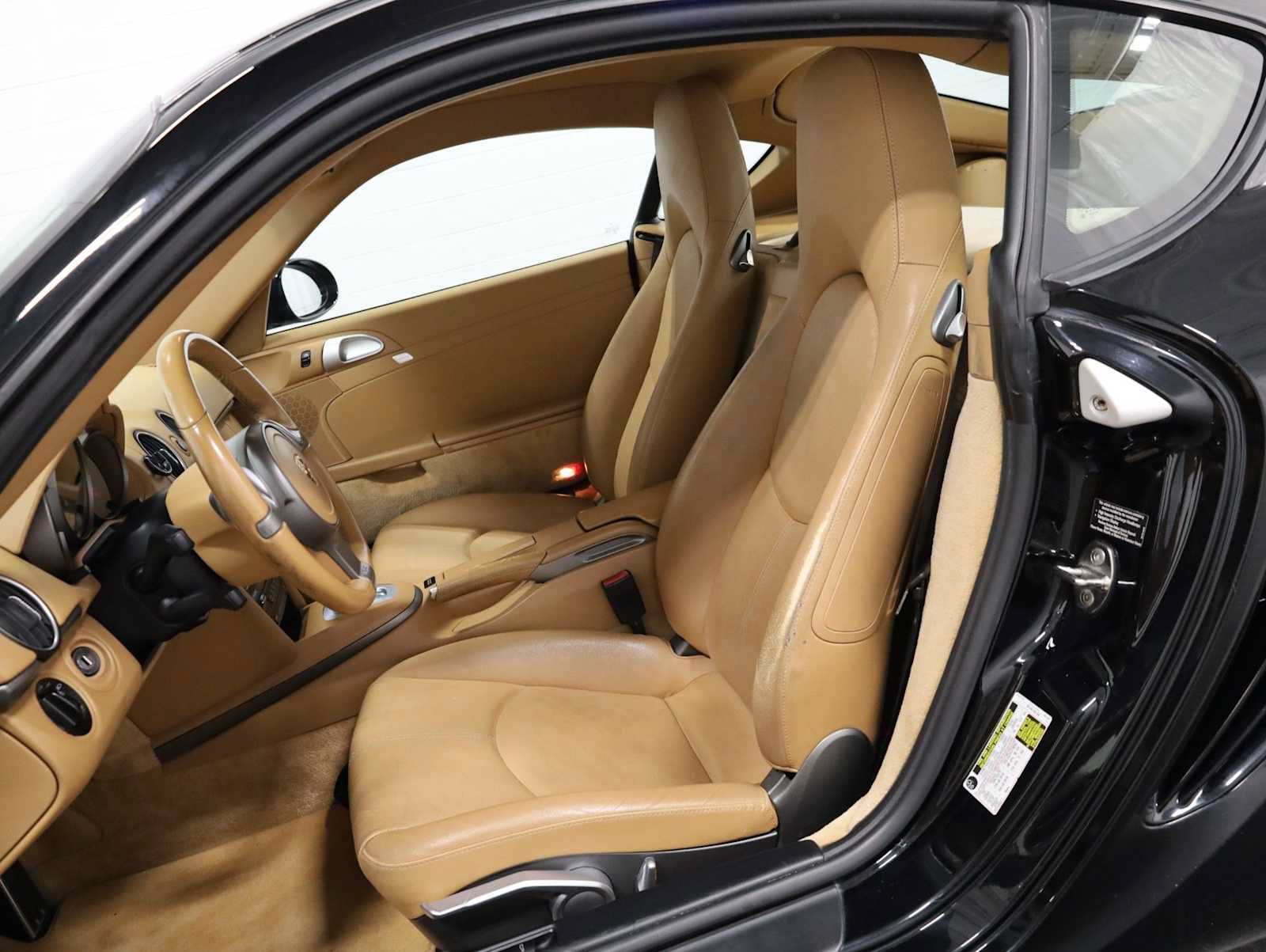 Used 2009 Porsche Cayman RWD image 5