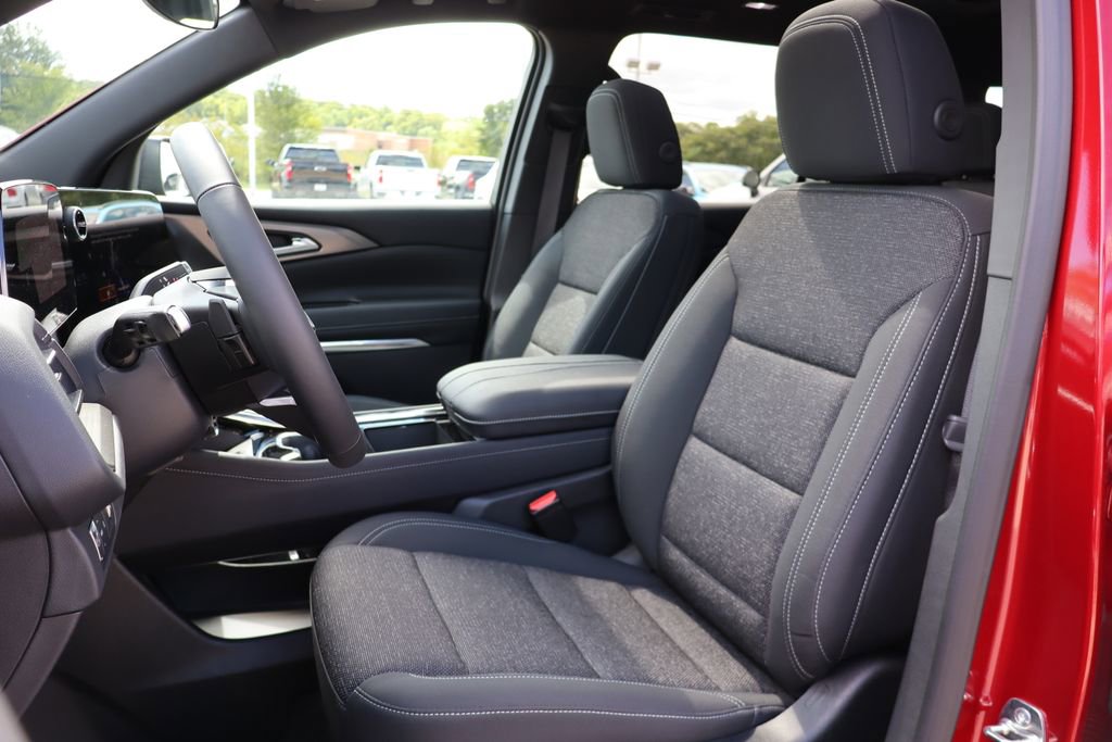 New 2025 Chevrolet Traverse LT w/ Sun and Wheel Package image 10