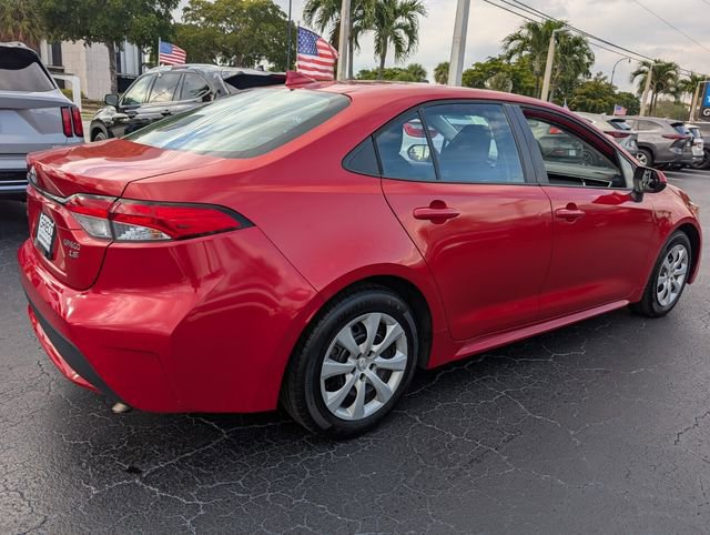 Used 2021 Toyota Corolla LE image 13