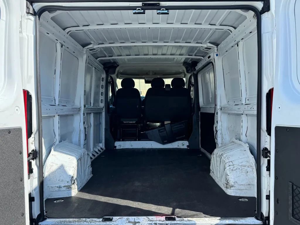 Used 2023 RAM ProMaster 2500 w/ Convenience Group image 23