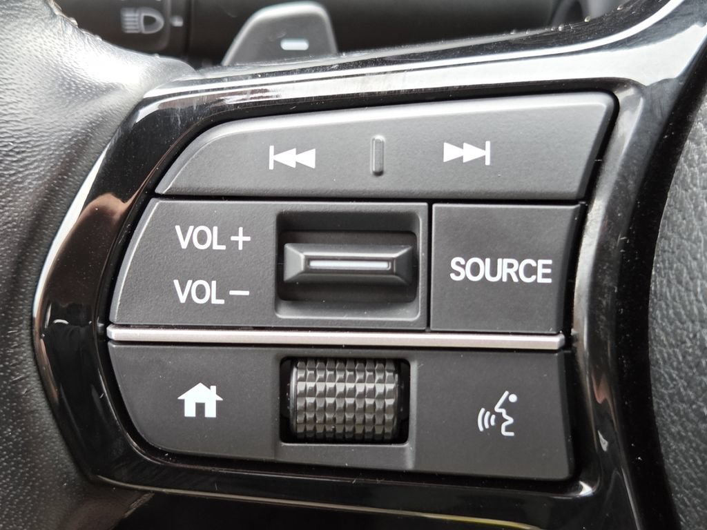 Certified 2025 Honda Civic Sport image 11