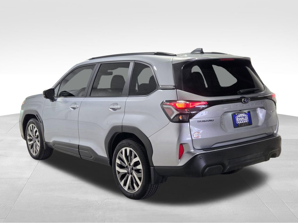 Used 2025 Subaru Forester Touring w/ Popular Package - Touring image 17