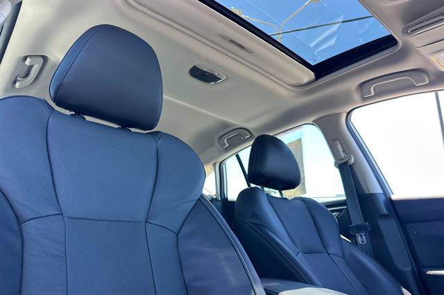 Used 2017 Subaru Impreza 2.0i Limited w/ Moonroof/BSD & Rcta/Eyesight AWD/4WD image 17